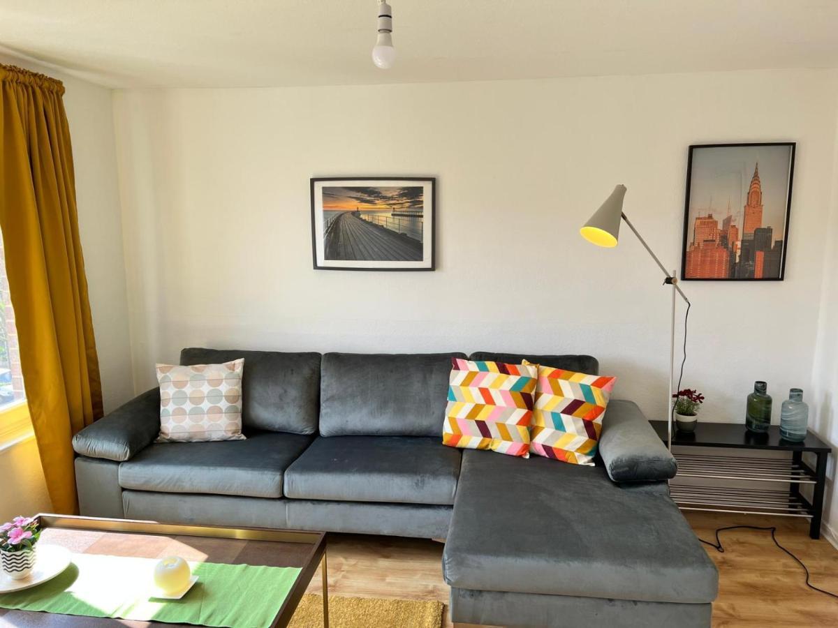 Morden 2 Bedroom Apartment Tower Bridge London Bagian luar foto