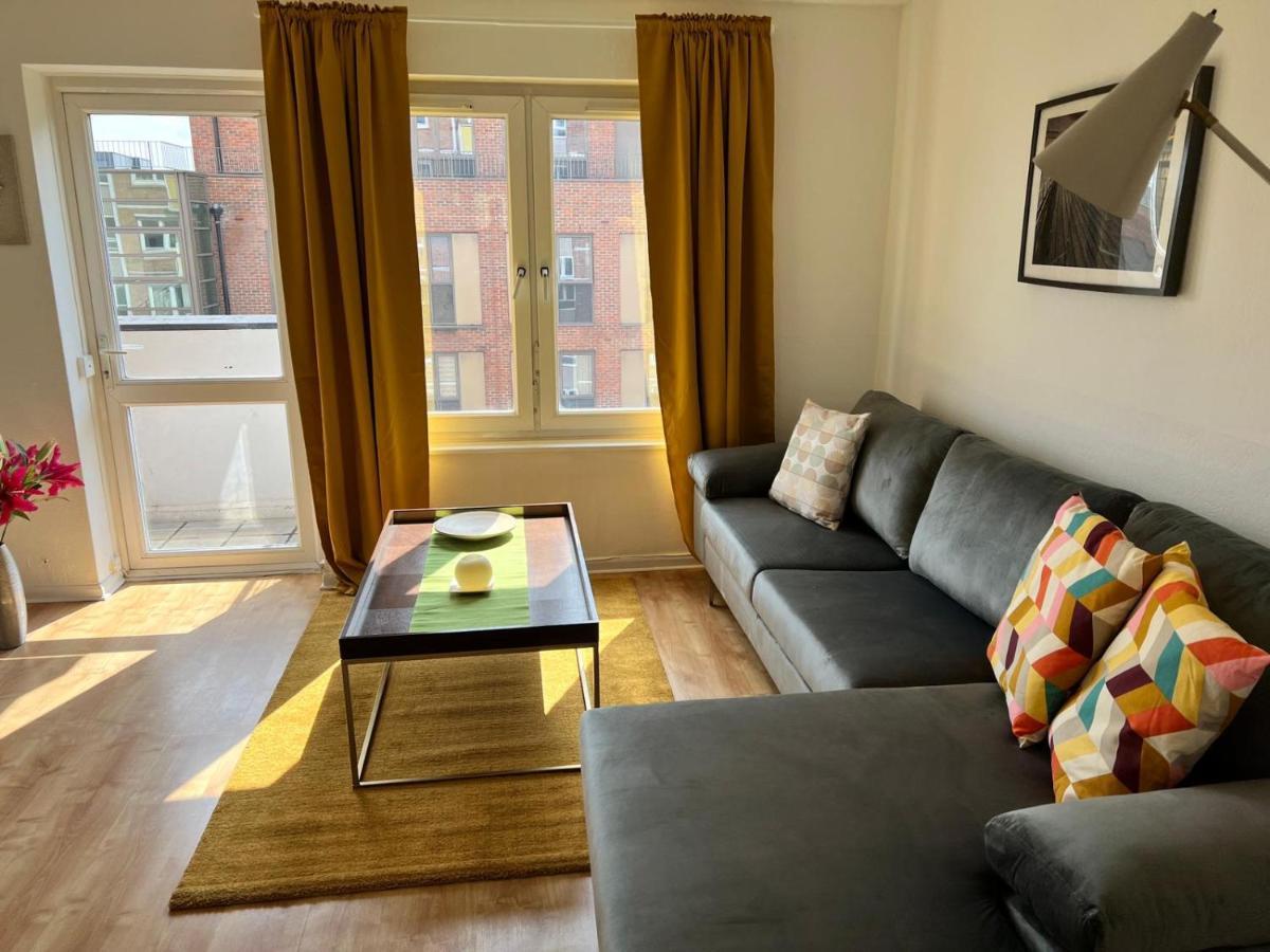 Morden 2 Bedroom Apartment Tower Bridge London Bagian luar foto